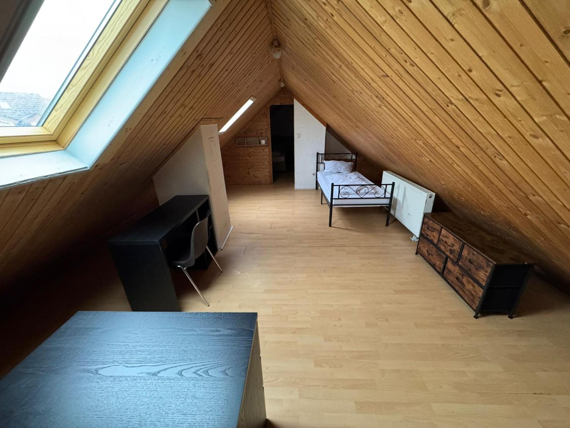 Zimmer In Kaiserslautern Habitación foto