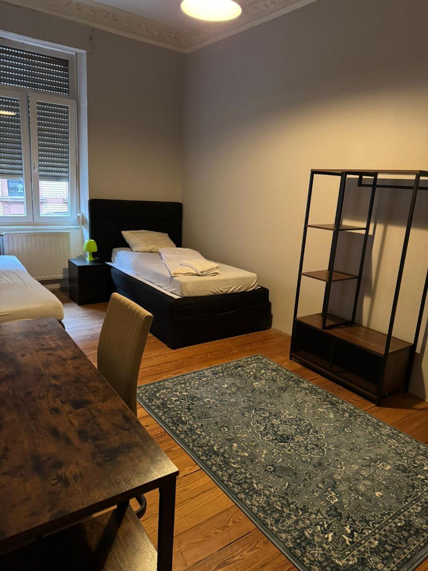 Zimmer In Kaiserslautern Habitación foto